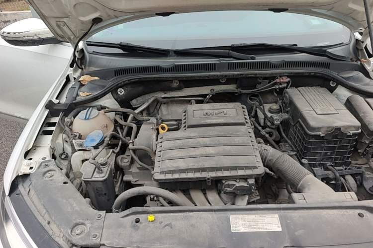 Used Volkswagen Sagitar 2017 1.6L Automatic Comfort Model Engine Bay Right