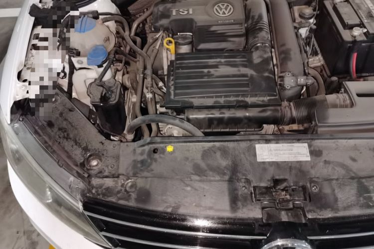 Used Volkswagen Sagitar 2017 230TSI Automatic Comfort Version Engine Bay Right
