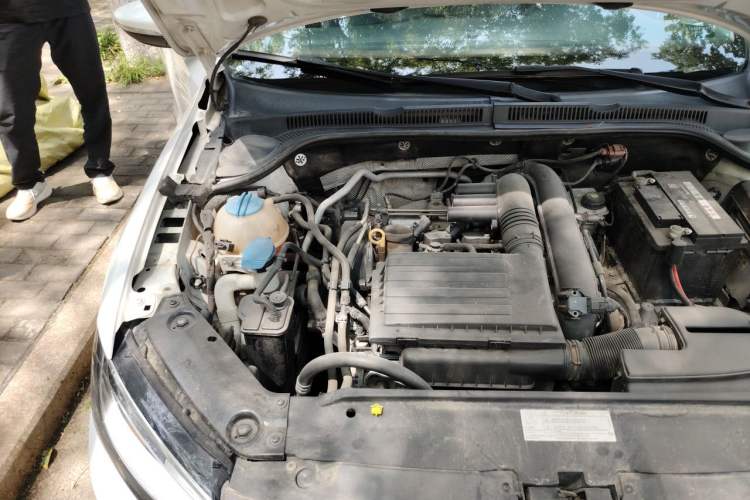 Used Volkswagen Sagitar 2017 230TSI Automatic Comfort Version Engine Bay Right