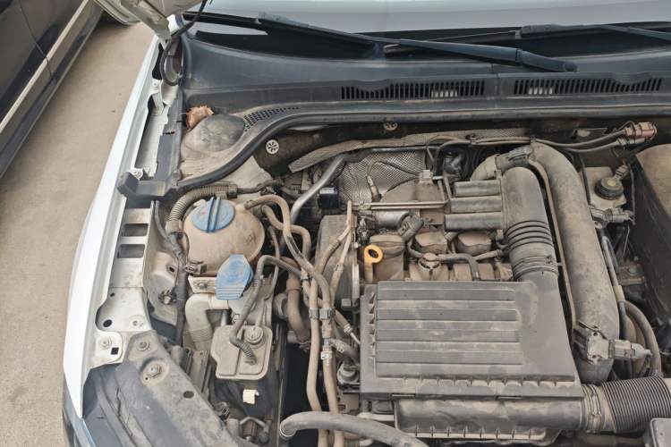 Used Volkswagen Sagitar 2017 180TSI Automatic Leading Model Engine Bay Right