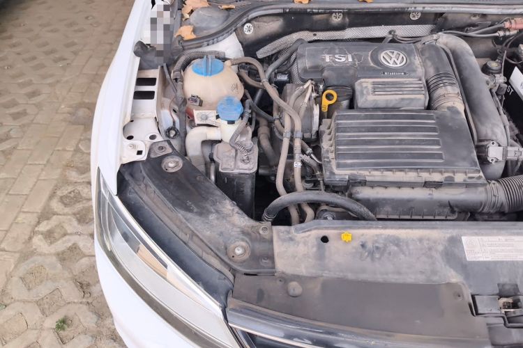 Used Volkswagen Sagitar 2017 180TSI Automatic Leading Model Engine Bay Right
