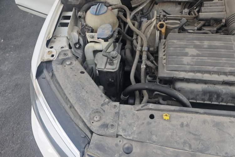 Used Volkswagen Sagitar 2017 230TSI Automatic Comfort Version Engine Bay Right