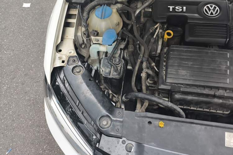 Used Volkswagen Sagitar 2017 230TSI Automatic Comfort Version Engine Bay Right