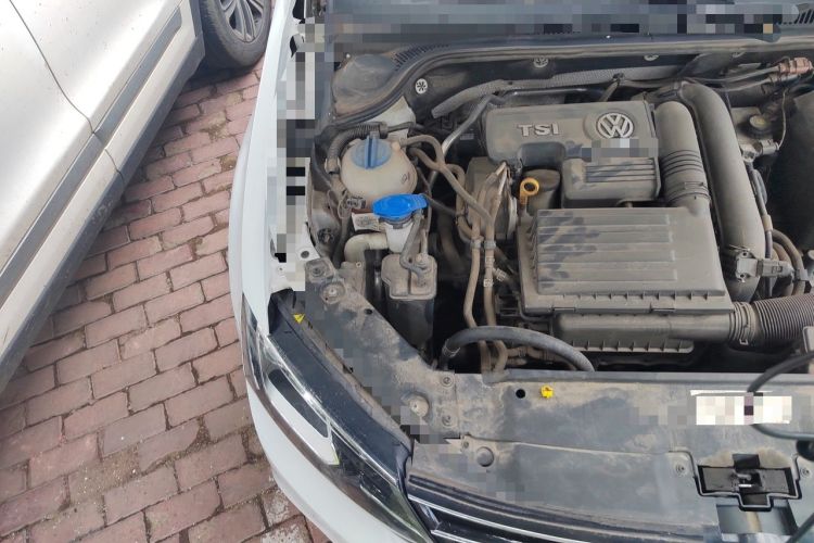 Used Volkswagen Sagitar 2017 230TSI Automatic Luxury Edition Engine Bay Right