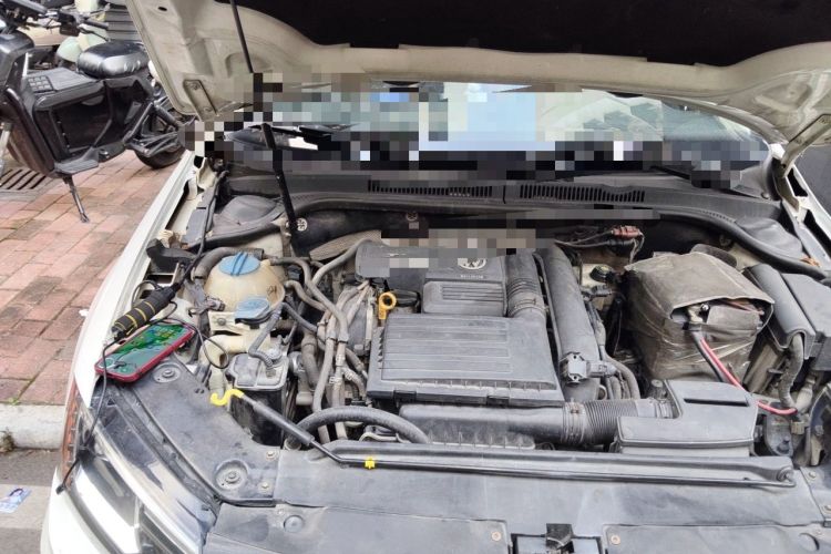 Used Volkswagen Sagitar 2017 230TSI Automatic Comfort Version Engine Bay Right