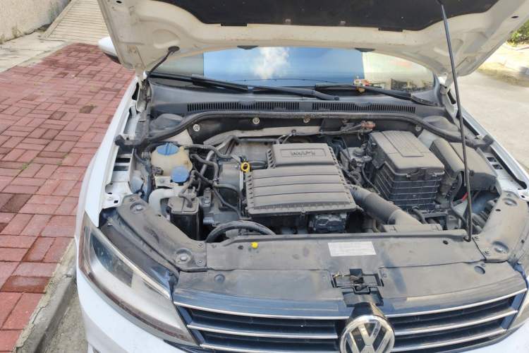 Used Volkswagen Sagitar 2017 1.6L Automatic Comfort Model Engine Bay Right