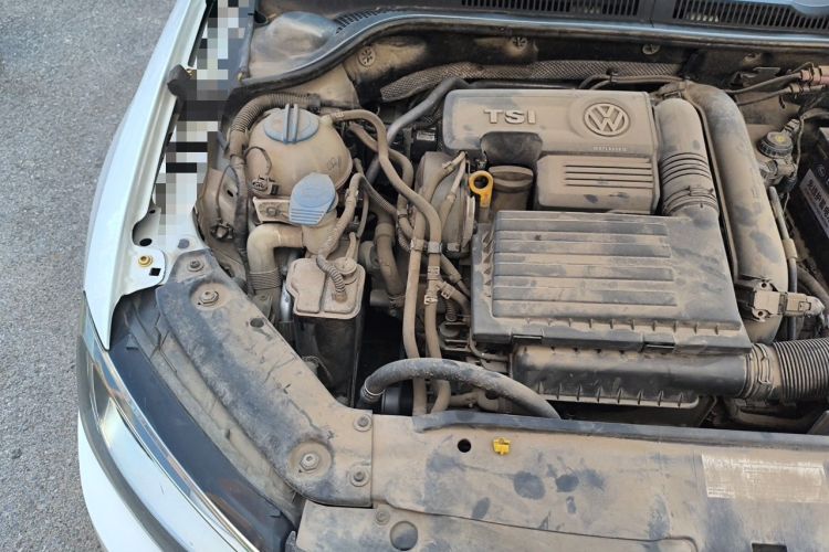 Used Volkswagen Sagitar 2017 230TSI Automatic Comfort Version Engine Bay Right