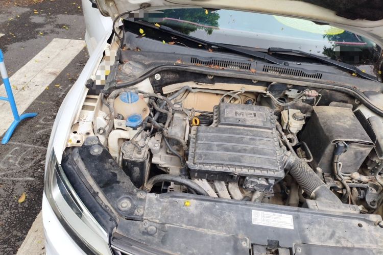 Used Volkswagen Sagitar 2017 1.6L Manual Comfort Model Engine Bay Right