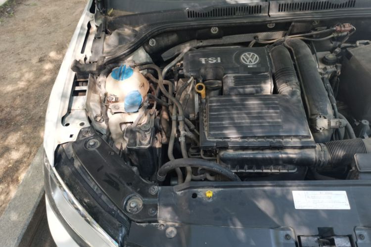 Used Volkswagen Sagitar 2017 230TSI Automatic Comfort Version Engine Bay Right