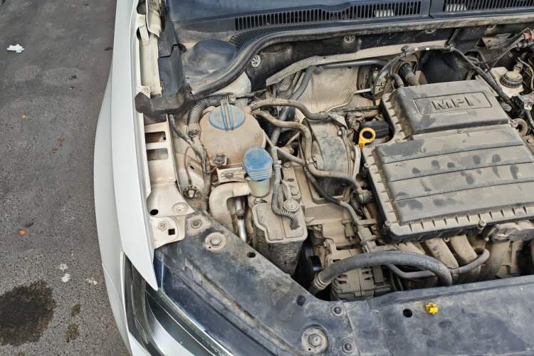 Used Volkswagen Sagitar 2017 1.6L Automatic Comfort Model Engine Bay Right