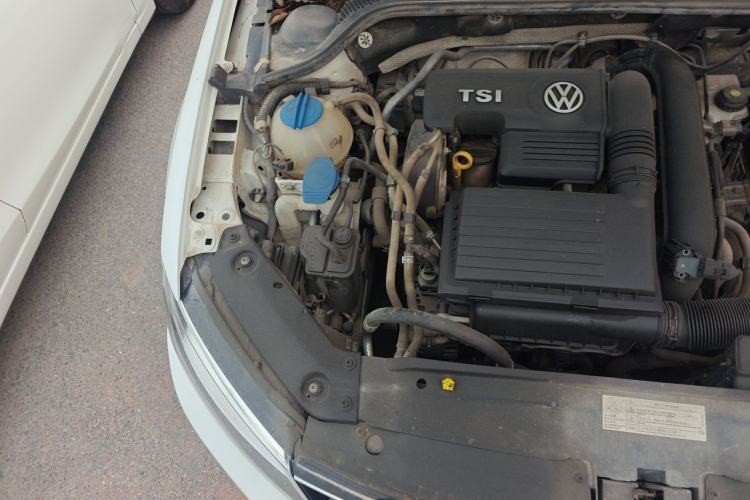 Used Volkswagen Sagitar 2017 230TSI Automatic Comfort Version Engine Bay Right