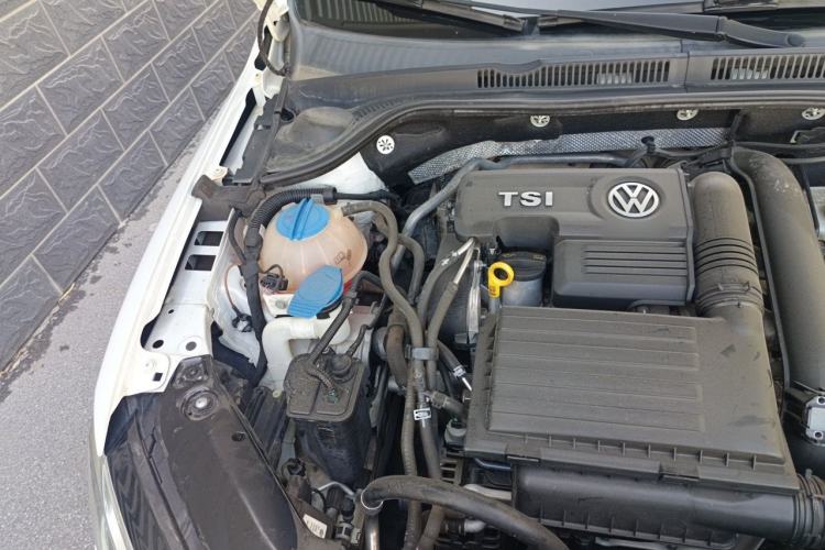 Used Volkswagen Sagitar 2017 230TSI Automatic Comfort Version Engine Bay Right