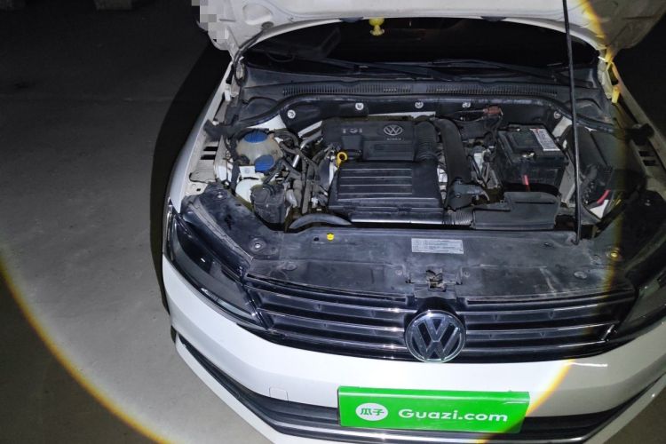 Used Volkswagen Sagitar 2017 230TSI Automatic Comfort Version Engine Bay Right