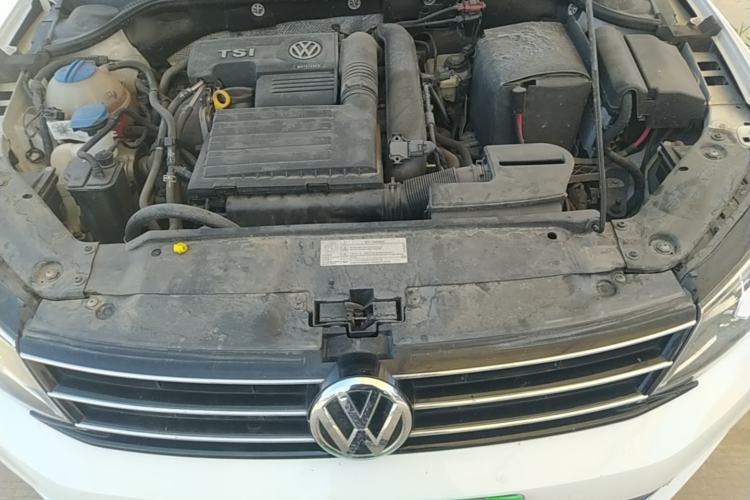 Used Volkswagen Sagitar 2017 230TSI Automatic Luxury Edition Engine Bay