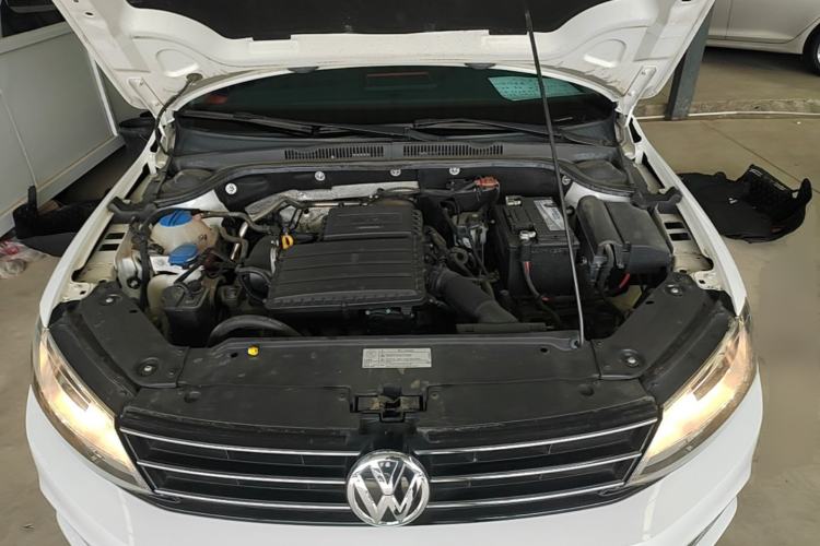 Used Volkswagen Sagitar 2017 1.6L Automatic Comfort Model Engine Bay