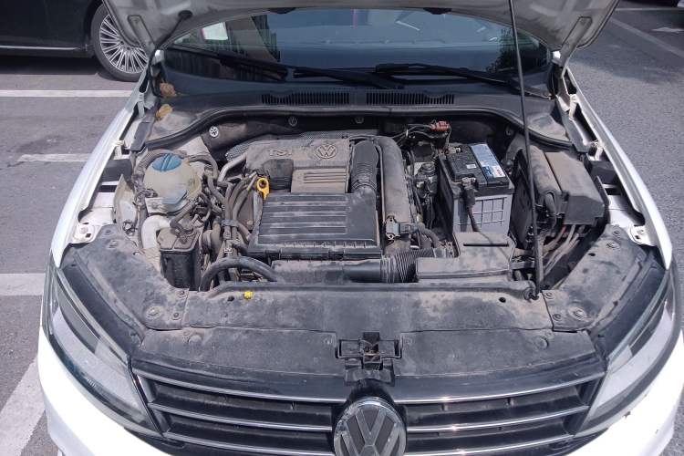 Used Volkswagen Sagitar 2017 230TSI Automatic Comfort Version Engine Bay