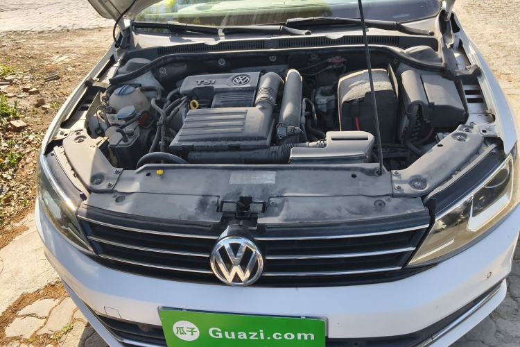 Used Volkswagen Sagitar 2017 230TSI Manual Luxury Model Engine Bay