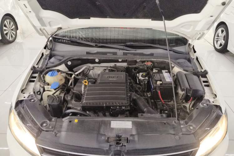 Used Volkswagen Sagitar 2017 1.6L Automatic Comfort Model Engine Bay