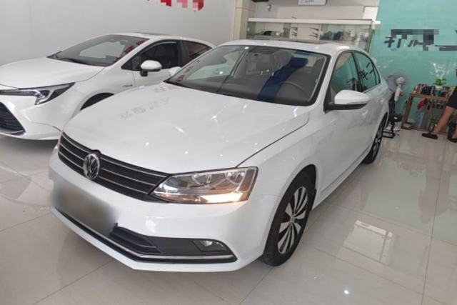 Used Volkswagen Sagitar 2017 230TSI Automatic Comfort Version