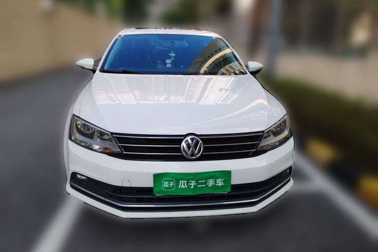 Used Volkswagen Sagitar 2017 230TSI Automatic Comfort Version Exterior 1