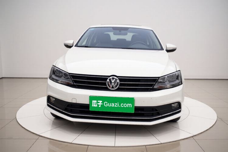 Used Volkswagen Sagitar 2017 230TSI Automatic Comfort Version Exterior 1