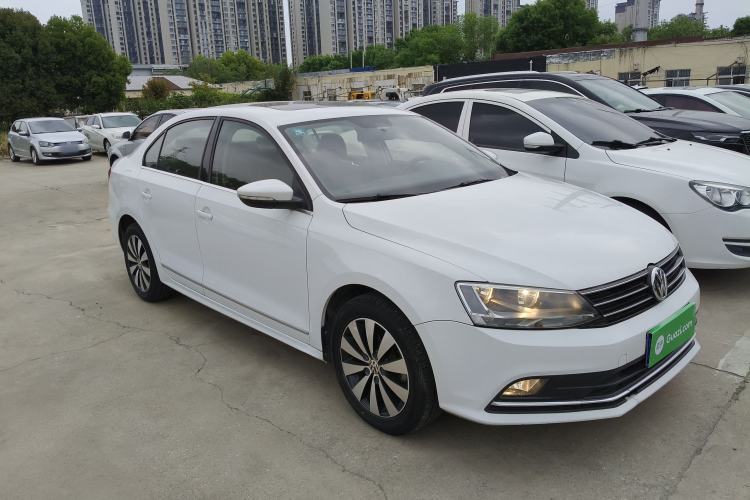 Used Volkswagen Sagitar 2017 1.6L Manual Comfort Model Exterior 1