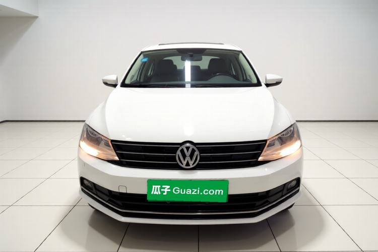 Used Volkswagen Sagitar 2017 230TSI Automatic Comfort Version Exterior 1