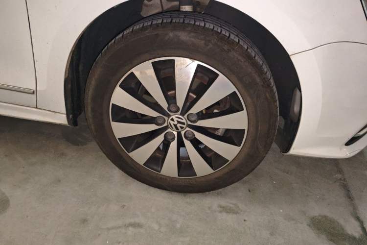 Used Volkswagen Sagitar 2017 1.6L Automatic Comfort Model Exterior 1
