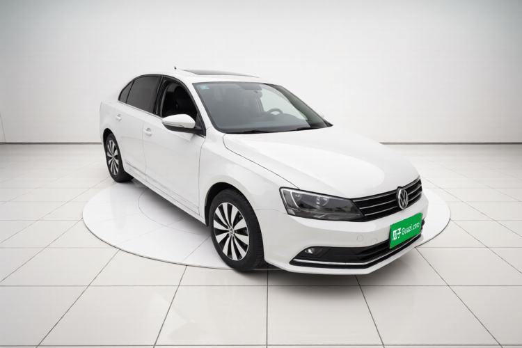 Used Volkswagen Sagitar 2017 230TSI Automatic Comfort Version Exterior 2