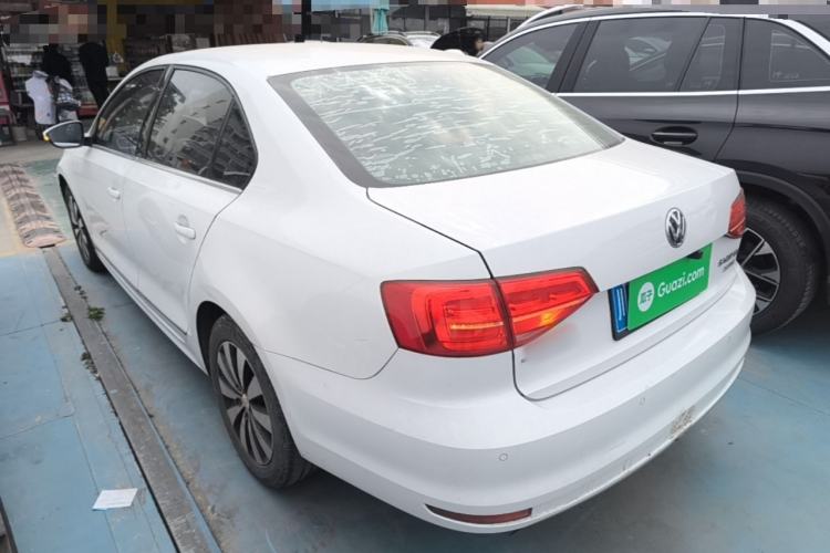 Used Volkswagen Sagitar 2017 230TSI Automatic Comfort Version Exterior 2