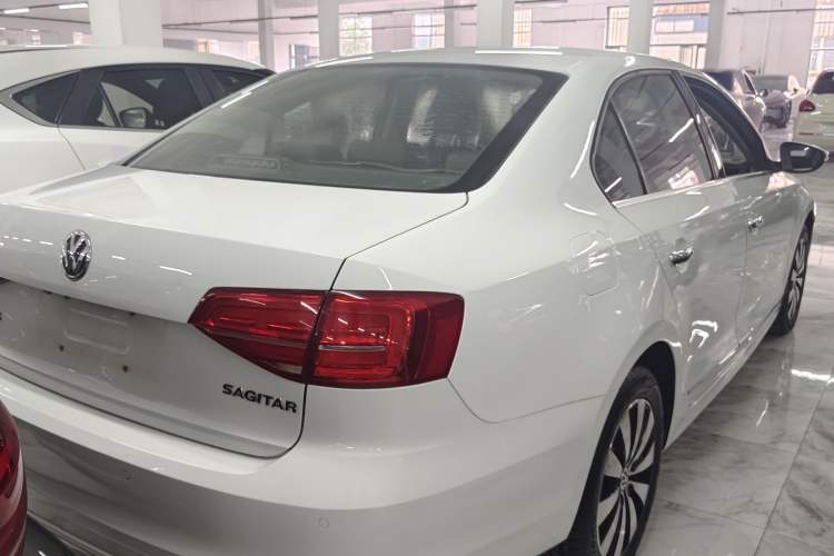 Used Volkswagen Sagitar 2017 1.6L Automatic Comfort Model Exterior 3