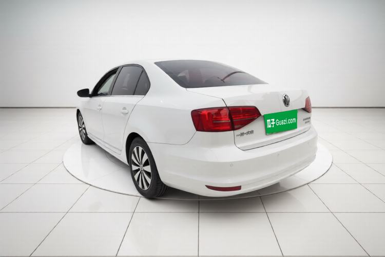 Used Volkswagen Sagitar 2017 230TSI Automatic Comfort Version Exterior 3