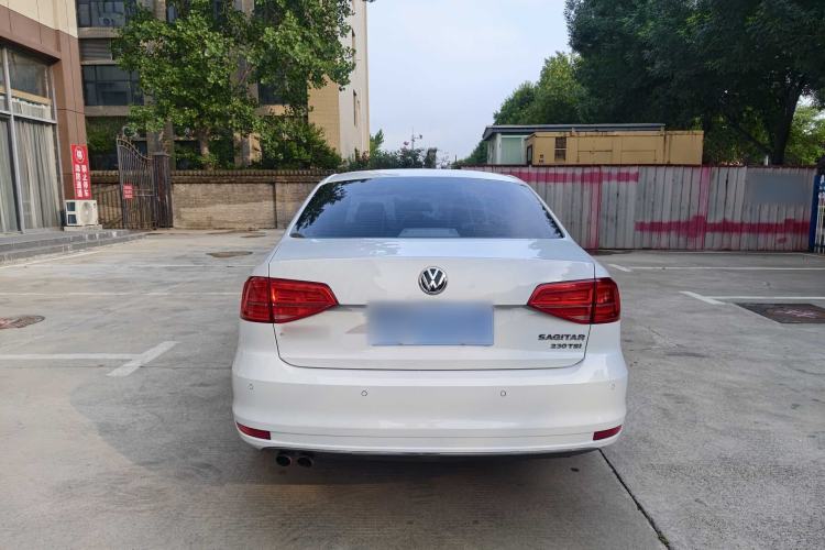 Used Volkswagen Sagitar 2017 230TSI Automatic Comfort Version Exterior 4