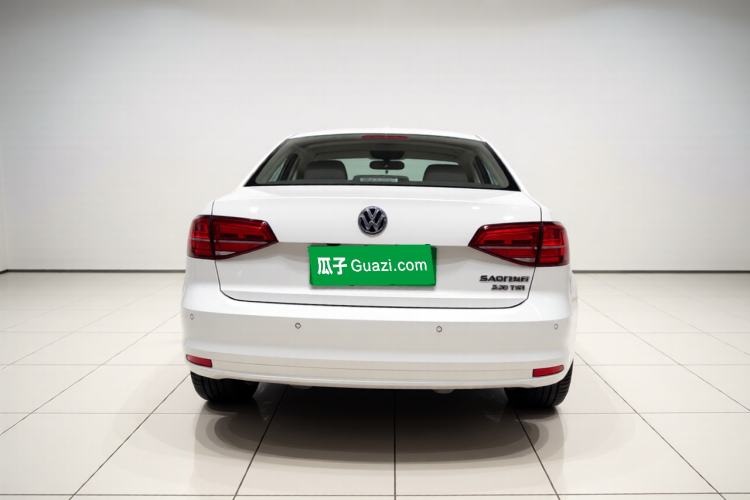 Used Volkswagen Sagitar 2017 230TSI Automatic Comfort Version Exterior 4
