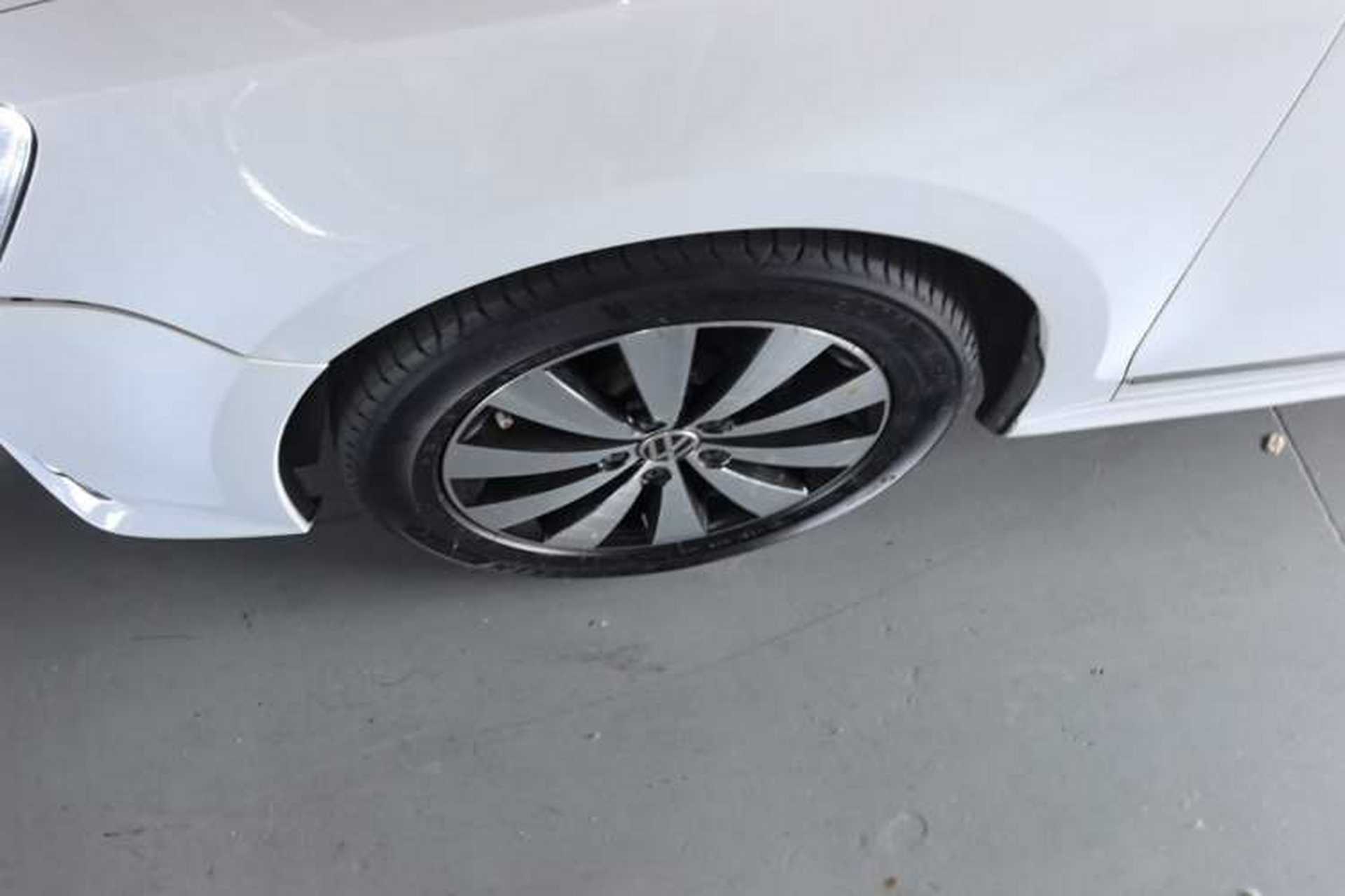 Used Volkswagen Sagitar 2017 180TSI Automatic Luxury Edition Exterior 4