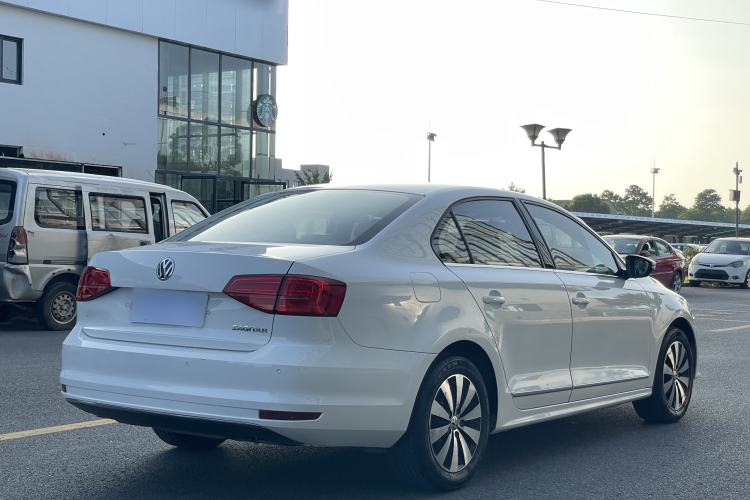 Used Volkswagen Sagitar 2017 1.6L Automatic Comfort Model Exterior 4