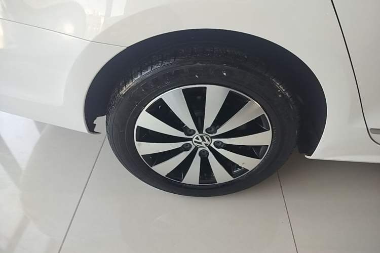 Used Volkswagen Sagitar 2017 1.6L Automatic Comfort Model Exterior 5