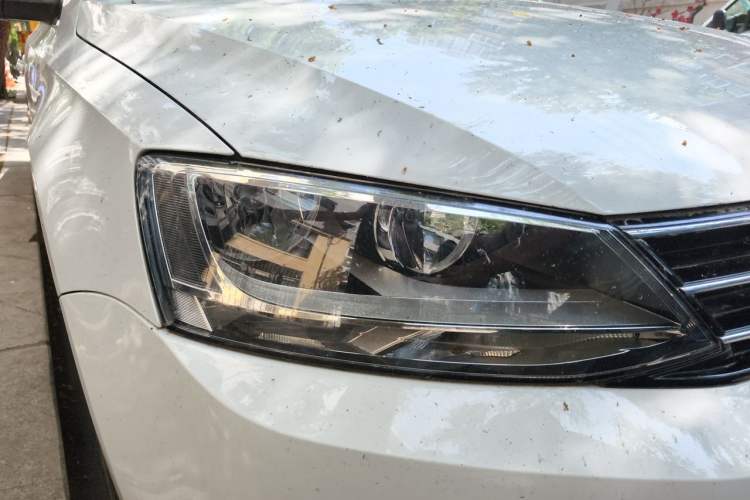 Used Volkswagen Sagitar 2017 1.6L Manual Comfort Model Exterior 6