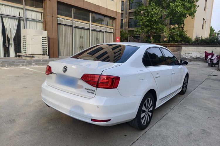 Used Volkswagen Sagitar 2017 230TSI Automatic Comfort Version Exterior 7