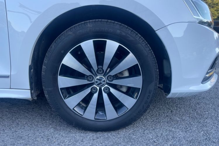 Used Volkswagen Sagitar 2017 180TSI Automatic Luxury Edition Exterior 7