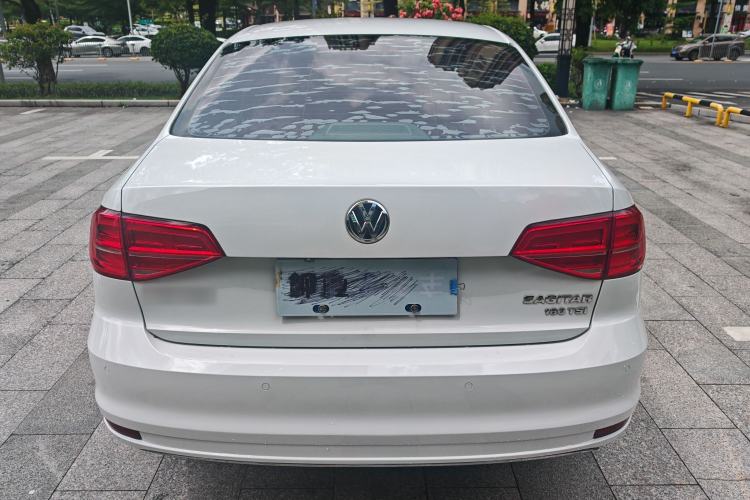 Used Volkswagen Sagitar 2017 180TSI Automatic Luxury Edition Exterior 8