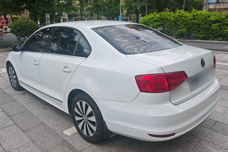 Used Volkswagen Sagitar 2017 180TSI Automatic Luxury Edition Exterior 9