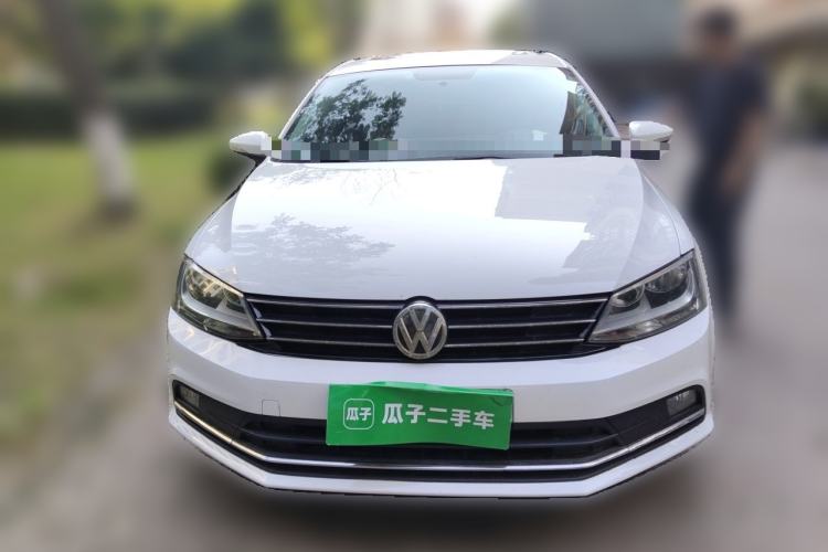 Used Volkswagen Sagitar 2017 230TSI Automatic Comfort Version Front