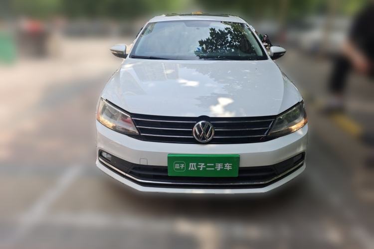 Used Volkswagen Sagitar 2017 1.6L Manual Comfort Model Front