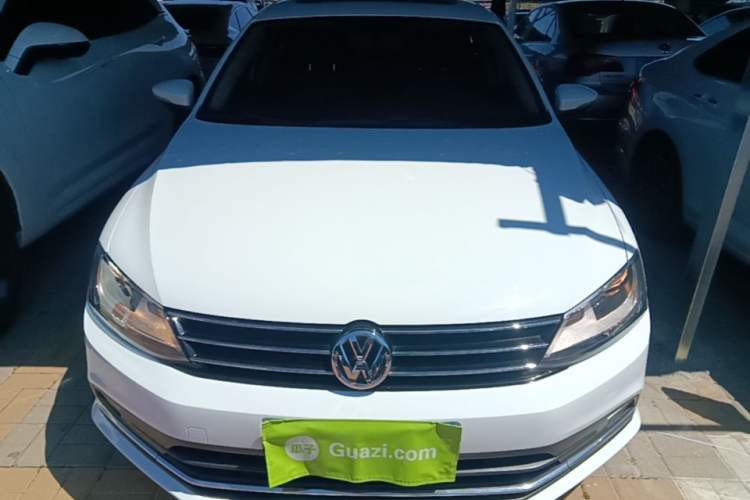 Used Volkswagen Sagitar 2017 230TSI Automatic Comfort Version Front