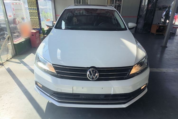 Used Volkswagen Sagitar 2017 1.6L Automatic Comfort Model Front