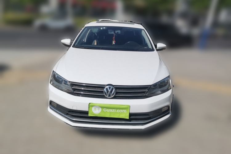 Used Volkswagen Sagitar 2017 230TSI Automatic Comfort Version Front