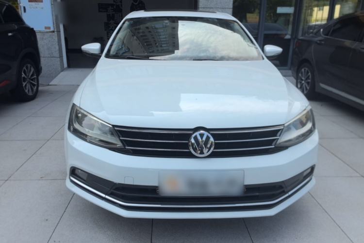 Used Volkswagen Sagitar 2017 1.6L Automatic Comfort Model Front