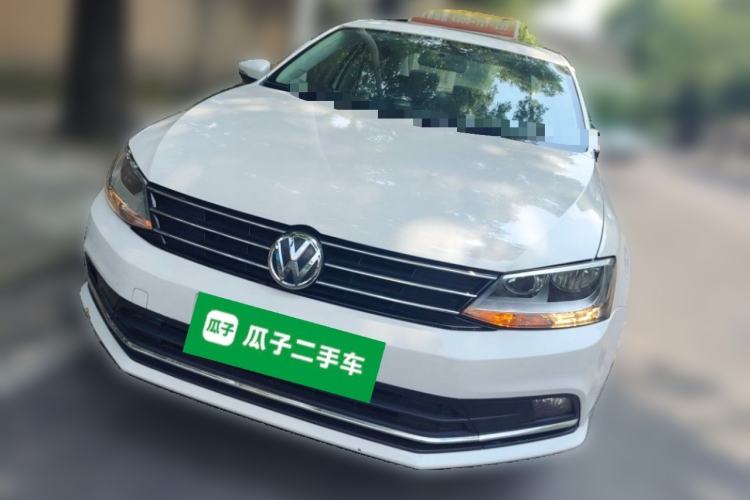 Used Volkswagen Sagitar 2017 1.6L Manual Comfort Model Front