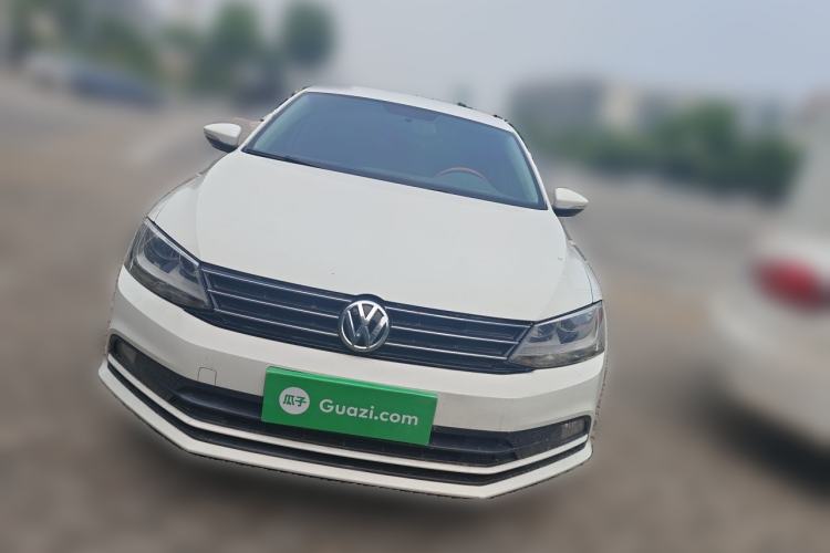 Used Volkswagen Sagitar 2017 1.6L Manual Fashion Model Front
